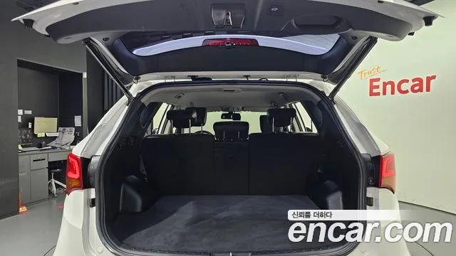 Hyundai Santafe 2017 thumb 12
