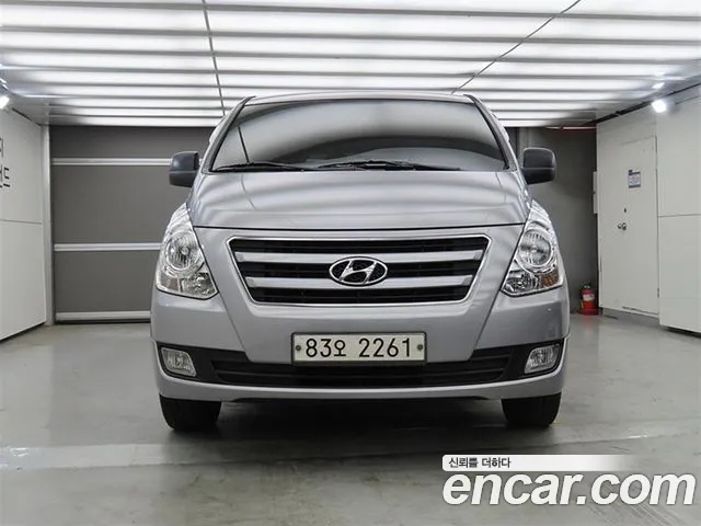 Hyundai Staria 2017 thumb 12