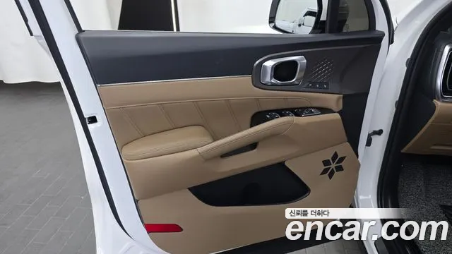 Kia Sorento 2023 thumb 9