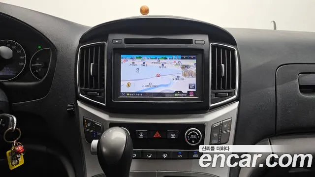 Hyundai Staria 2017 thumb 12