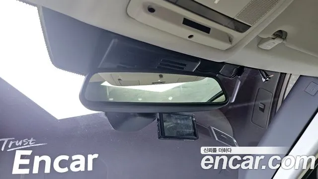 Land Rover Discovery Sport 2017 thumb 9