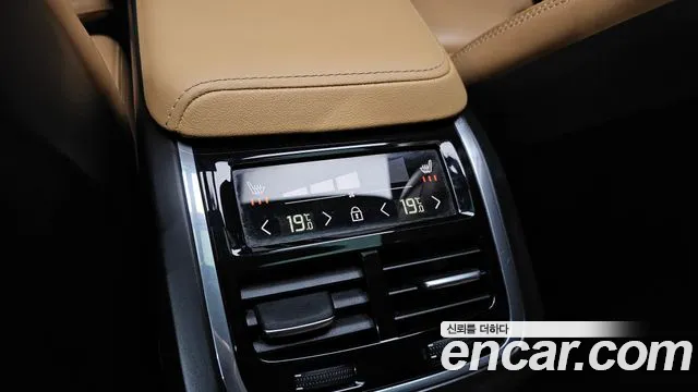 Volvo V60 Cross Country 2021 thumb 11