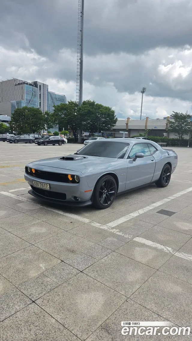 Dodge Challenger 2021 thumb 10