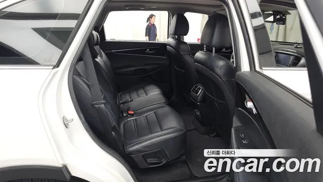 Kia Sorento 2017 thumb 6