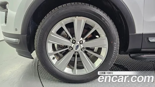 Ford Explorer 2019 thumb 5