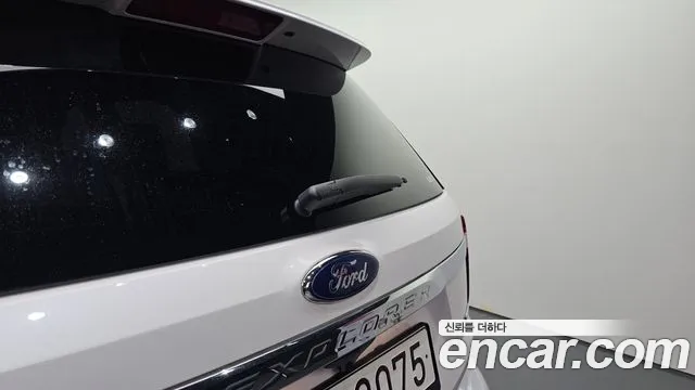Ford Explorer 2019 thumb 11