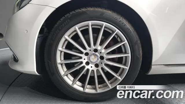 Mercedes-Benz E-Class 2016 thumb 2