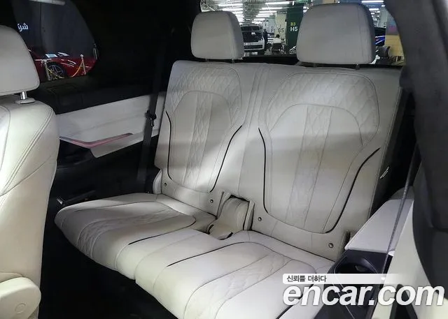 BMW X7 2024 thumb 8