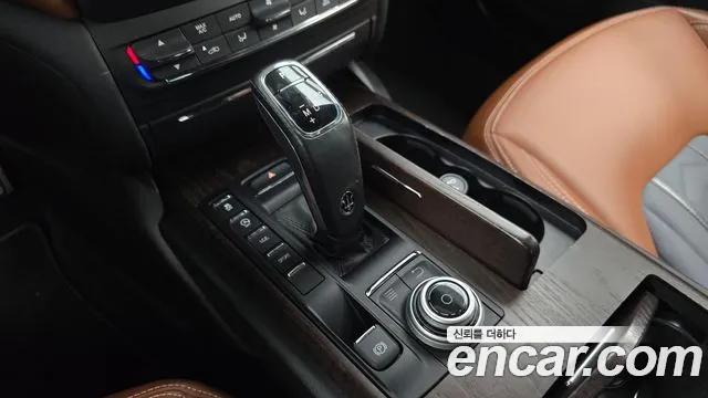 Maserati Ghibli 2019 thumb 7