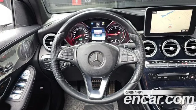 Mercedes-Benz GLC 2016 thumb 8