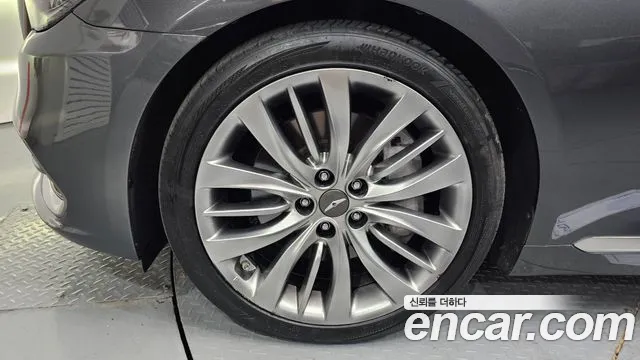 Genesis G80 2019 thumb 5