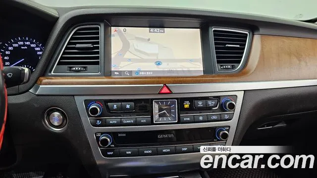 Genesis G80 2019 thumb 6