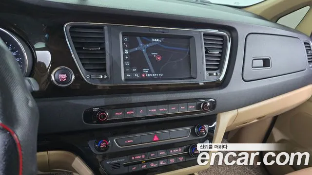 Kia Carnival 2019 thumb 5