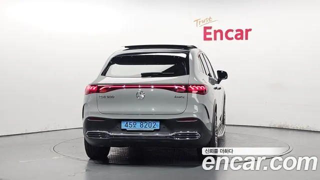 Mercedes-Benz EQE 2023 thumb 12