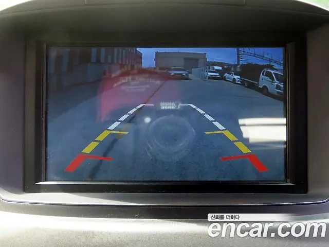 KGM Korando 2014 thumb 5