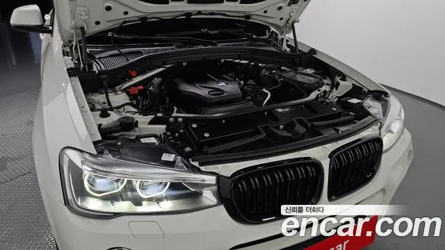 BMW X4 2018 thumb 10