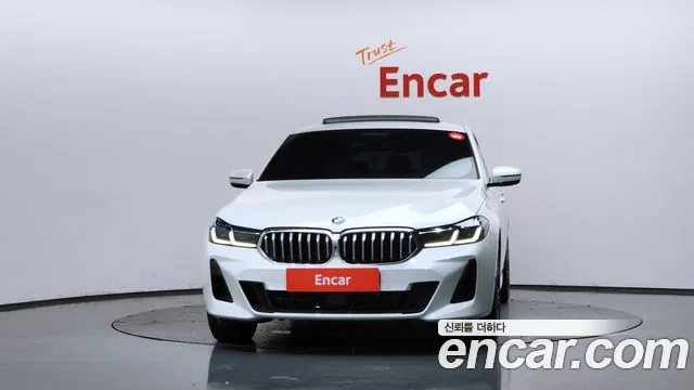 BMW 6 серии Gran Turismo 2023 thumb 9