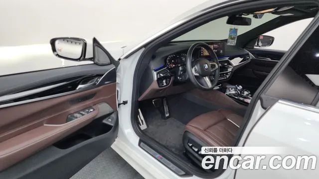 BMW 6 серии Gran Turismo 2023 thumb 6