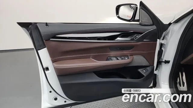 BMW 6 серии Gran Turismo 2023 thumb 11