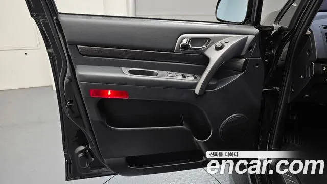 KGM Korando 2018 thumb 10