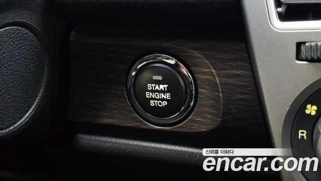 KGM Korando 2018 thumb 11