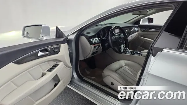 Mercedes-Benz CLS 2011 thumb 4