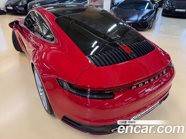 Porsche 911 2020 thumb 5