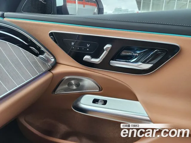 Mercedes-Benz E-Class 2024 thumb 5