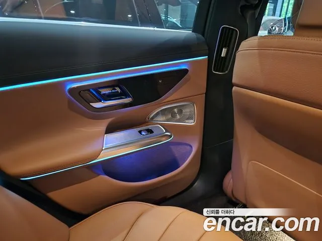 Mercedes-Benz E-Class 2024 thumb 12