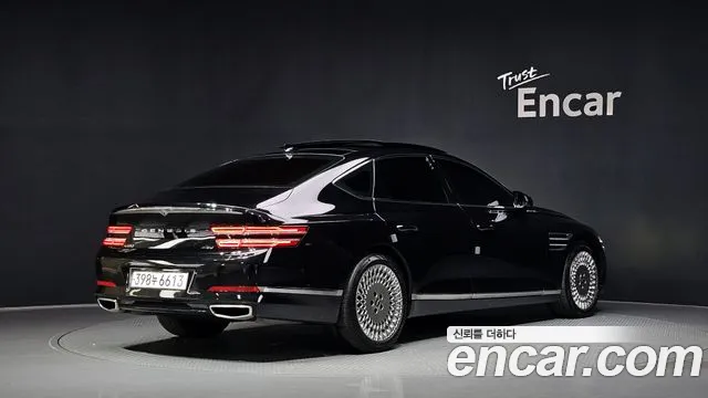 Genesis G80 2022 thumb 10