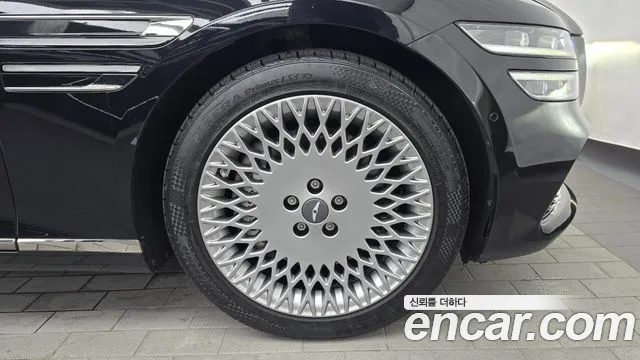 Genesis G80 2022 thumb 4