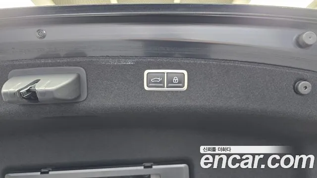 Genesis G80 2022 thumb 9