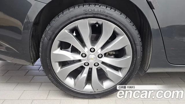 Chevrolet Malibu 2017 thumb 12