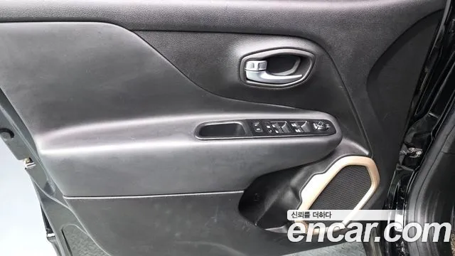 Jeep Renegade 2017 thumb 4