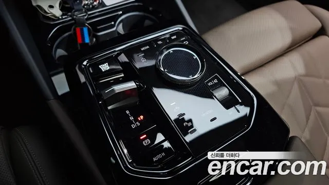 BMW 5 серии 2024 thumb 4