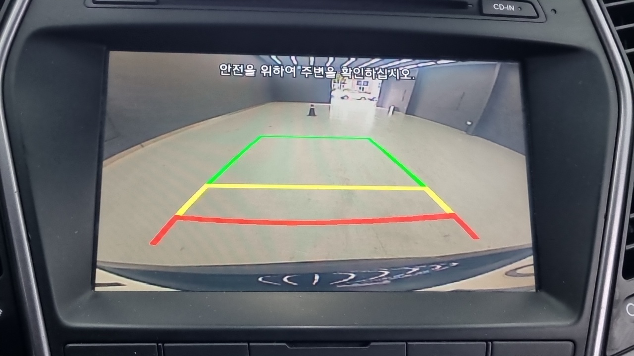 Hyundai Санта Фе 2015 thumb 12