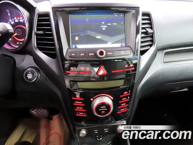 KGM Tivoli 2017 thumb 6