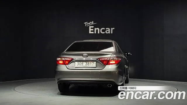 Toyota Camry 2016 thumb 8