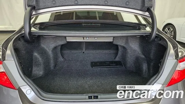 Toyota Camry 2016 thumb 10