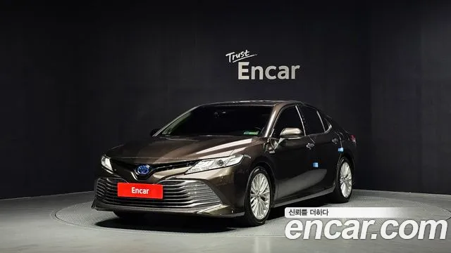 Toyota Camry 2018 thumb 10