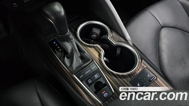 Toyota Camry 2018 thumb 11