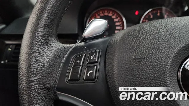BMW 3 серии 2009 thumb 4