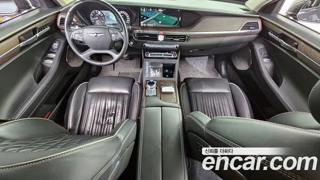 Genesis G90 2018 thumb 5