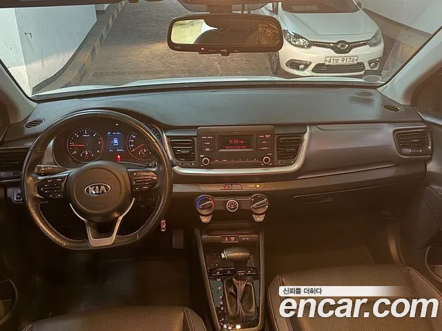 Kia Stonic 2018 thumb 8