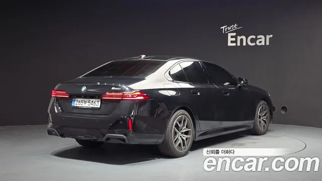 BMW 5 серии 2025 thumb 7