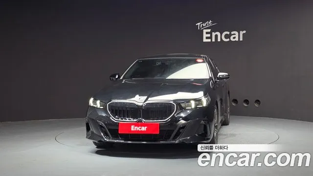 BMW 5 серии 2025 thumb 9