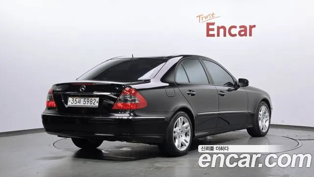 Mercedes-Benz E-Класс 2007 thumb 8