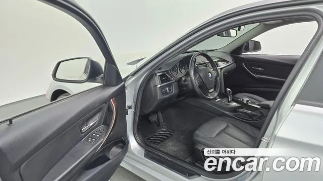 BMW 3 серии 2015 thumb 12