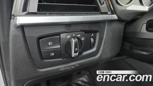 BMW 3 серии 2015 thumb 8