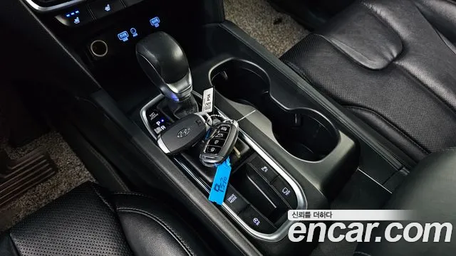 Hyundai Santa Fe 2018 thumb 11